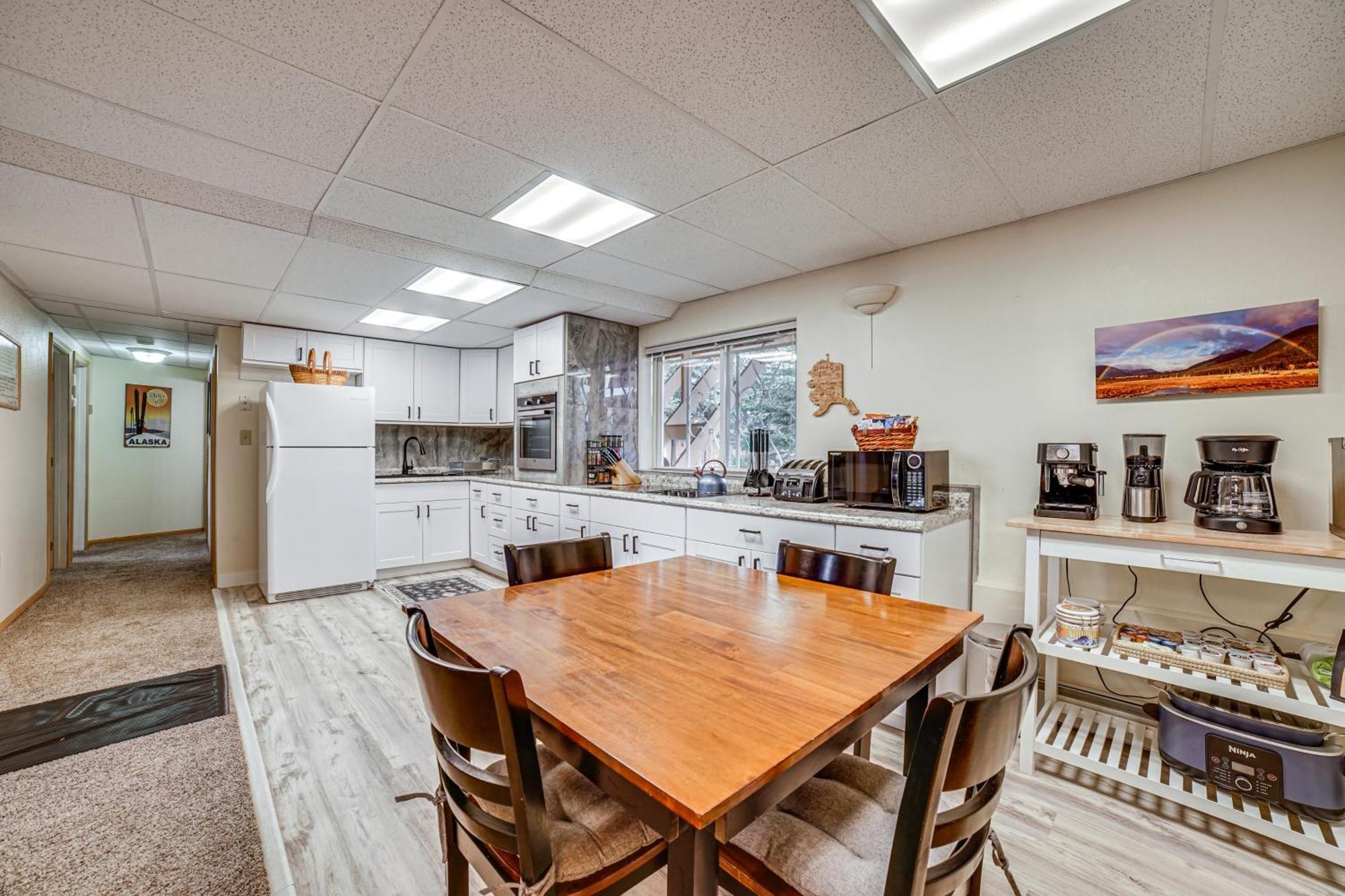 Cozy Apartment Less Than 4 Miles To Downtown Anchorage! Exterior photo